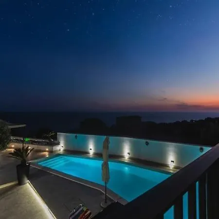 Al Tramonto Willa *