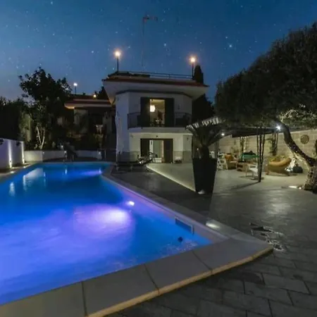 Al Tramonto Villa *